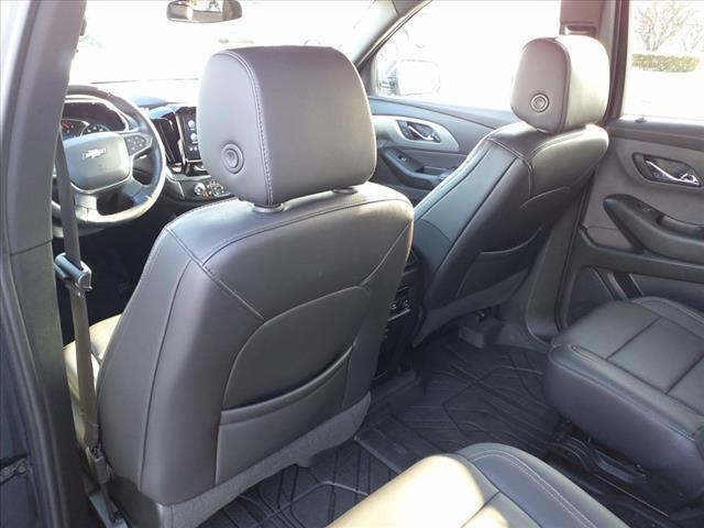 used 2023 Chevrolet Traverse car, priced at $33,174