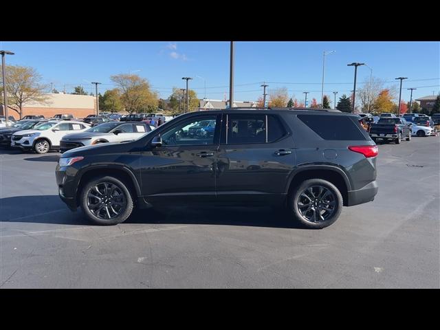 used 2021 Chevrolet Traverse car, priced at $27,249