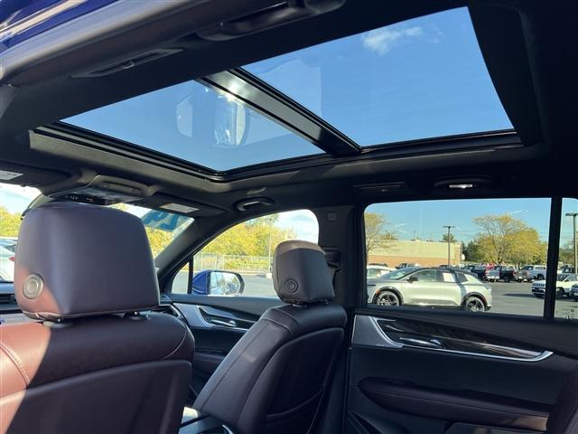 used 2024 Cadillac XT6 car, priced at $46,999