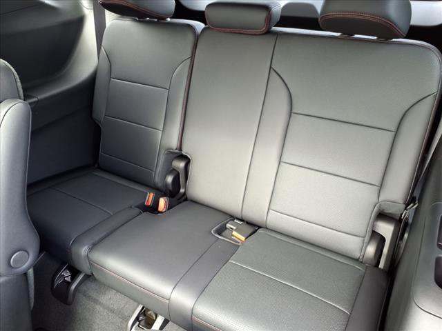 new 2025 Chevrolet Traverse car, priced at $51,145