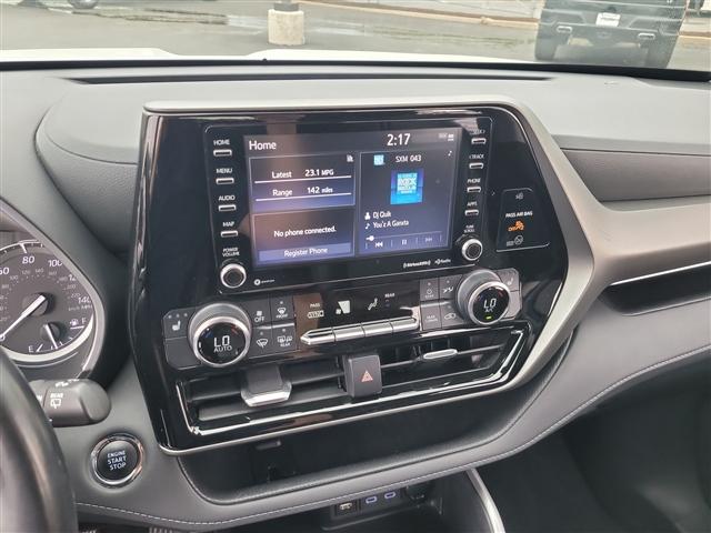 used 2022 Toyota Highlander car, priced at $34,629