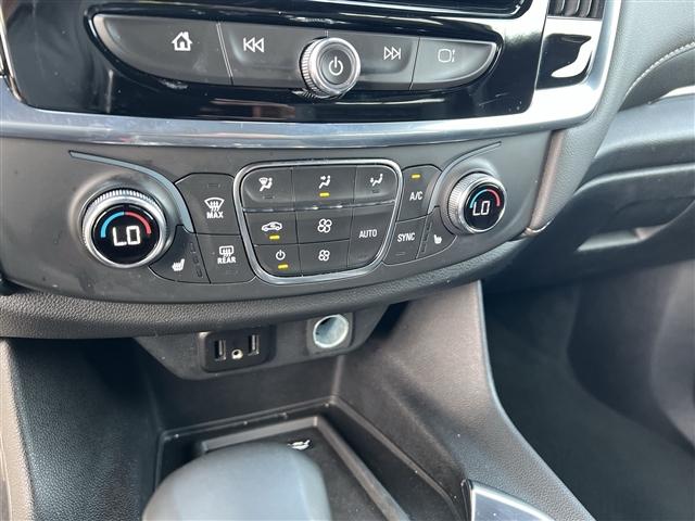 used 2023 Chevrolet Traverse car, priced at $30,559