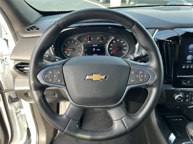 used 2023 Chevrolet Traverse car, priced at $30,559