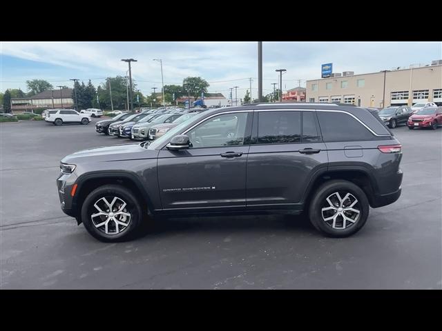 used 2023 Jeep Grand Cherokee car, priced at $32,579