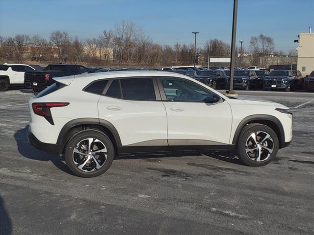 new 2025 Chevrolet Trax car, priced at $23,130