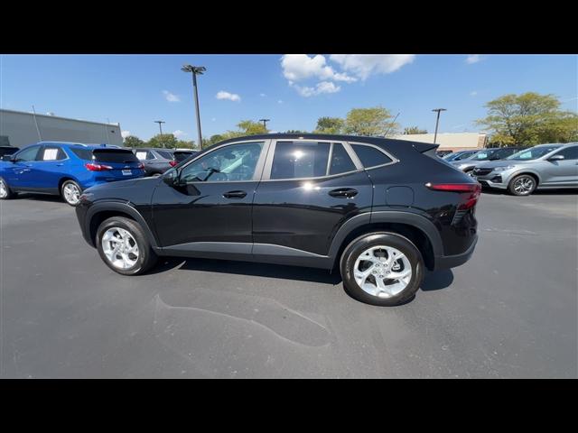 used 2024 Chevrolet Trax car, priced at $20,299