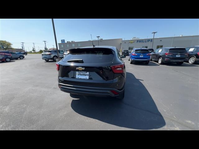used 2024 Chevrolet Trax car, priced at $20,299