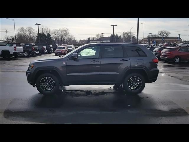 used 2017 Jeep Grand Cherokee car, priced at $16,189