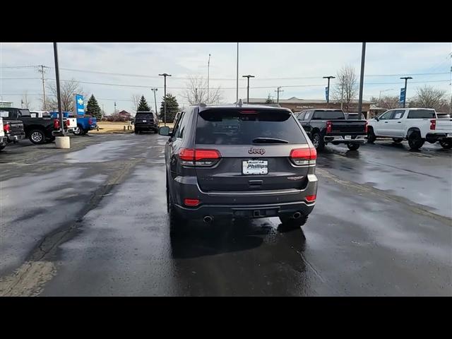 used 2017 Jeep Grand Cherokee car, priced at $16,189