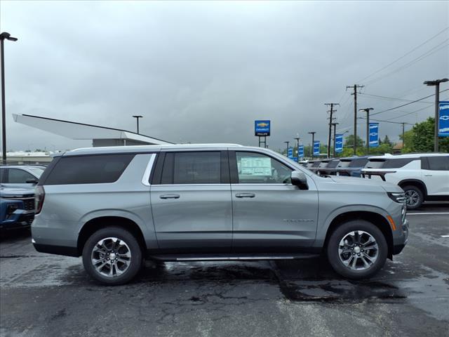 new 2025 Chevrolet Suburban car, priced at $72,704