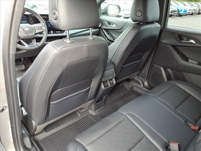 new 2026 Chevrolet Equinox car, priced at $33,359