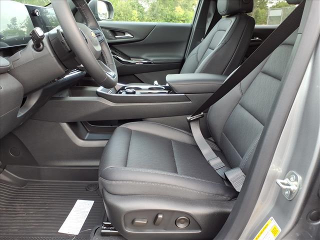 new 2026 Chevrolet Equinox car, priced at $33,359