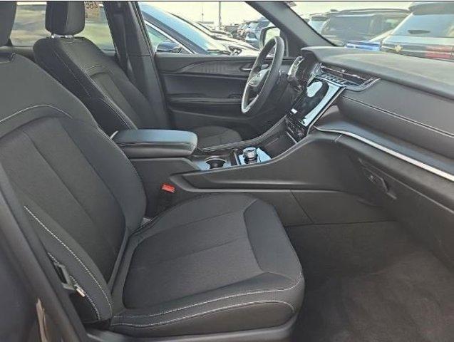 used 2025 Jeep Grand Cherokee car, priced at $36,339