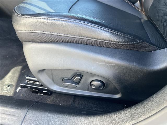 used 2023 Jeep Compass car, priced at $22,989