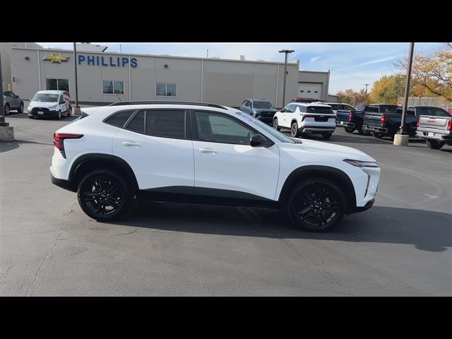 used 2024 Chevrolet Trax car, priced at $23,249