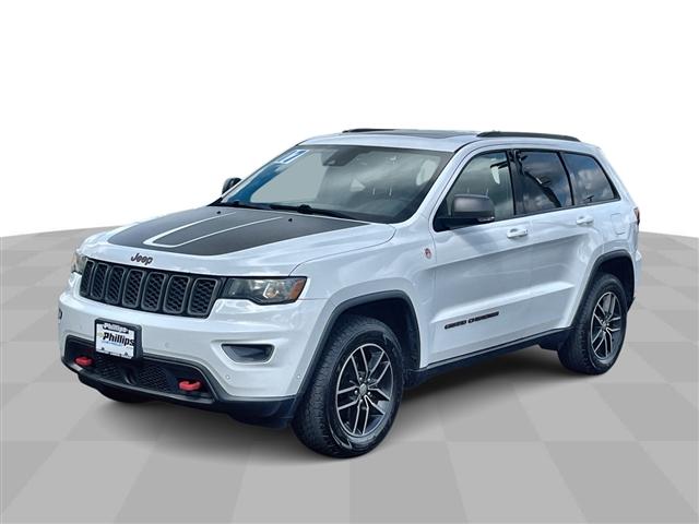 used 2017 Jeep Grand Cherokee car, priced at $15,831