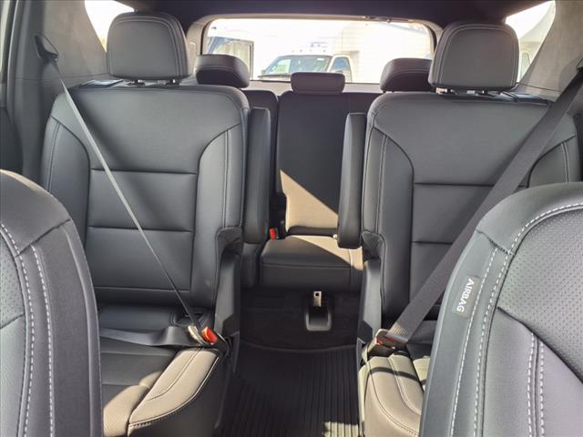 new 2025 Chevrolet Traverse car, priced at $46,900