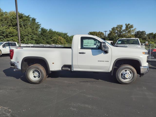 new 2025 Chevrolet Silverado 3500 car, priced at $61,923