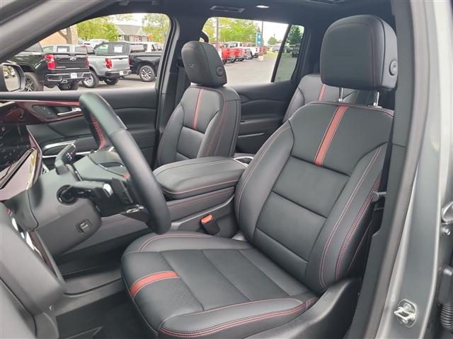 used 2024 Chevrolet Traverse car, priced at $52,693