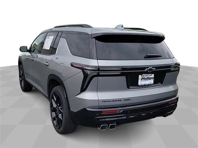 used 2024 Chevrolet Traverse car, priced at $52,693