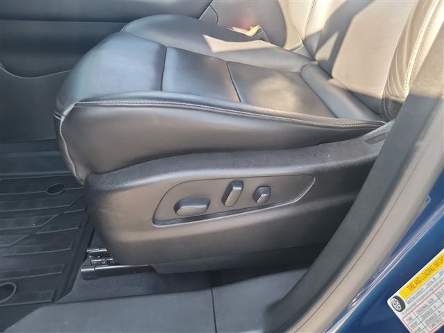 used 2019 Cadillac XT4 car, priced at $19,316