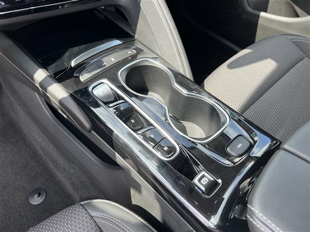 used 2022 Buick Envision car, priced at $25,598