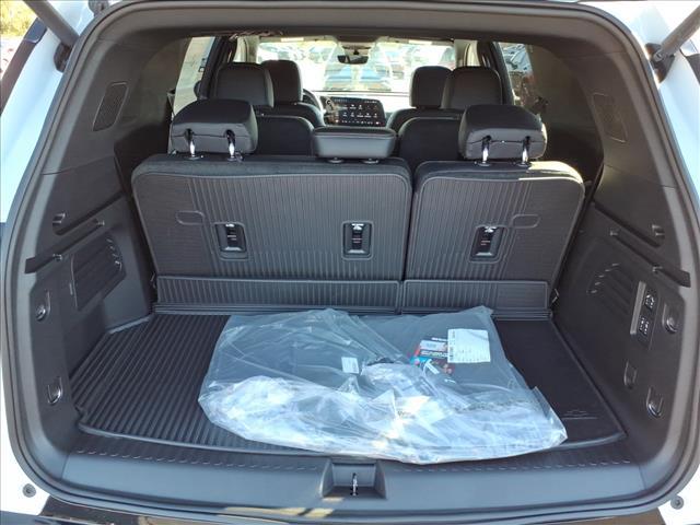 new 2026 Chevrolet Traverse car, priced at $57,930