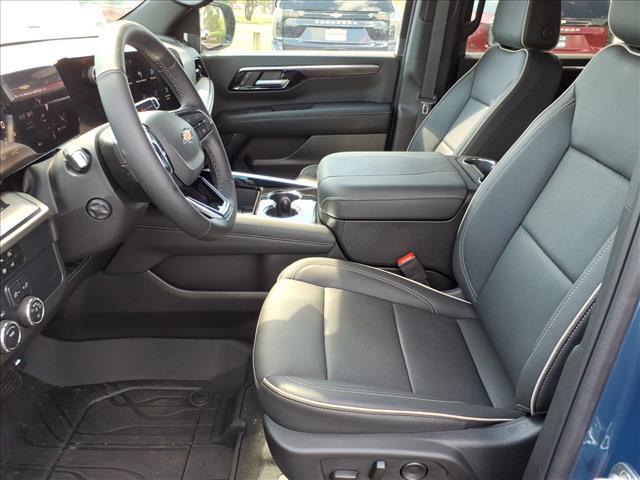 new 2025 Chevrolet Suburban car, priced at $79,070