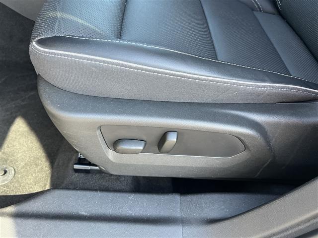 used 2023 Buick Envision car, priced at $29,590