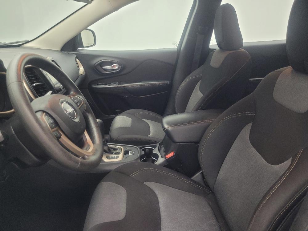 used 2015 Jeep Cherokee car, priced at $12,595