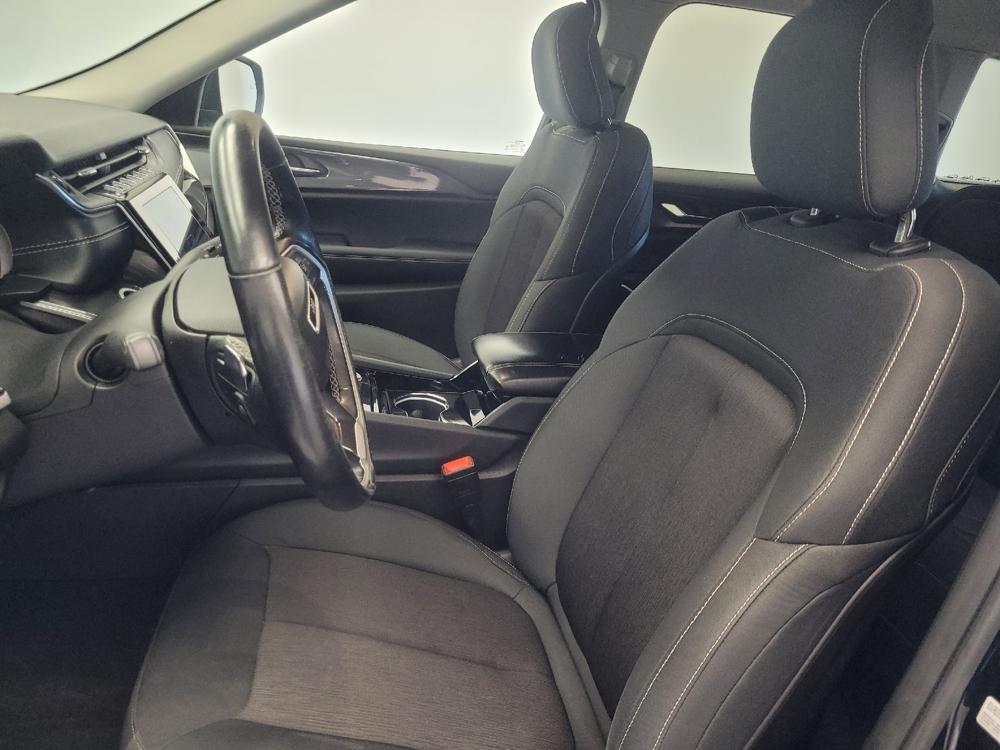 used 2022 Jeep Grand Cherokee car, priced at $28,095