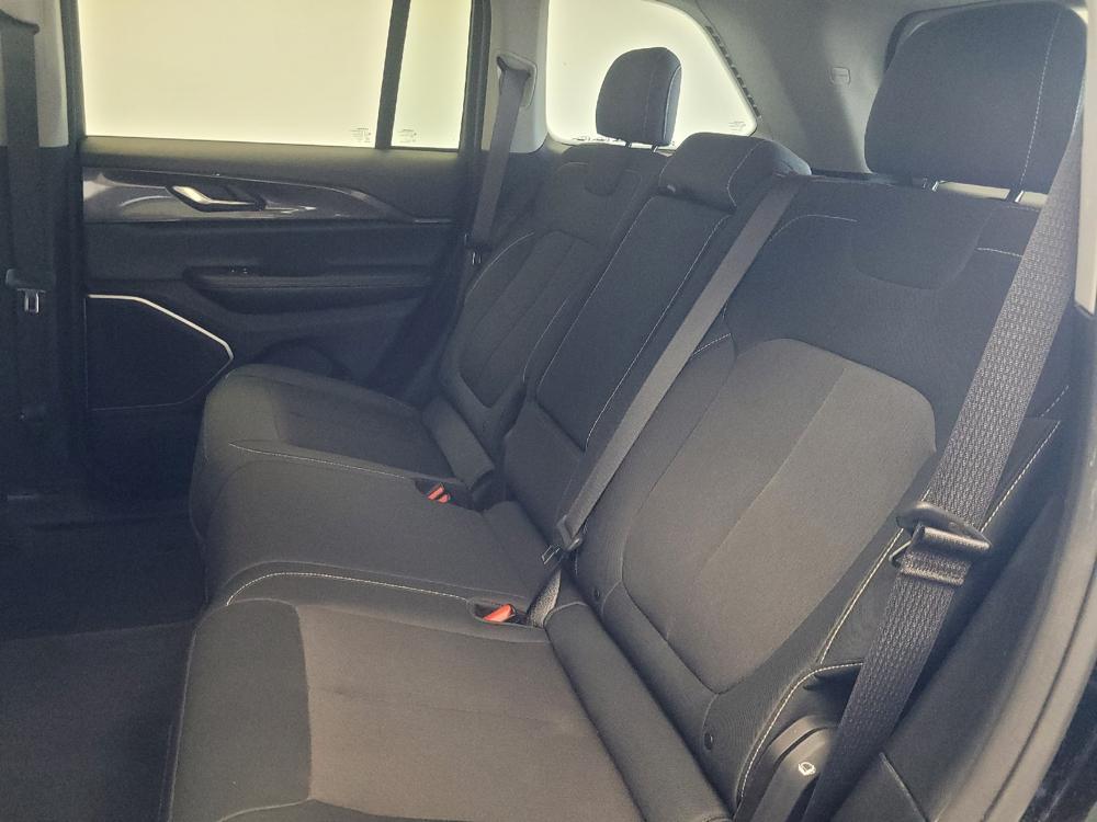 used 2022 Jeep Grand Cherokee car, priced at $28,095