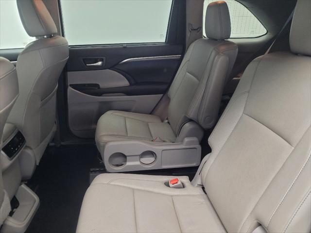 used 2018 Toyota Highlander car, priced at $27,095