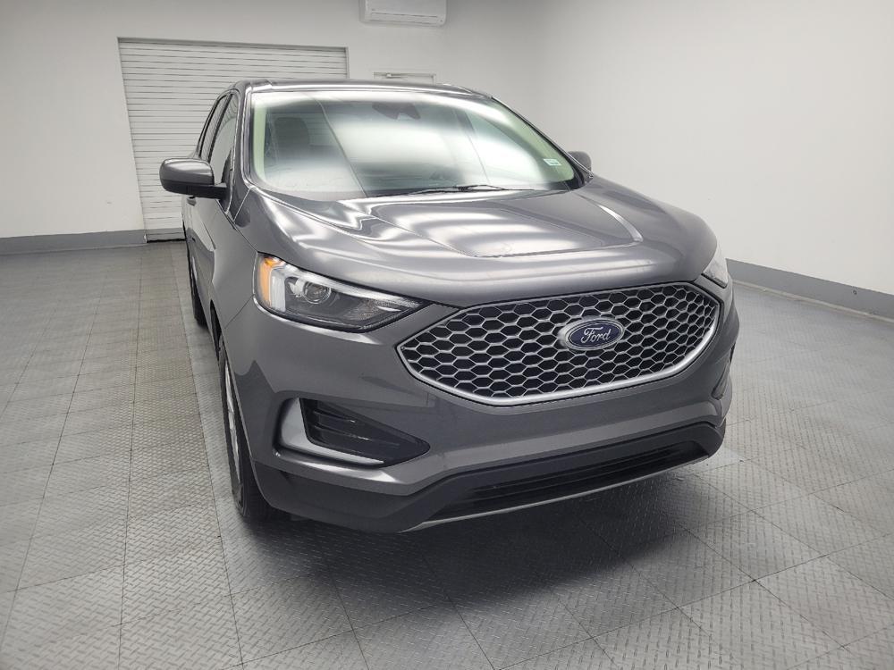 used 2023 Ford Edge car, priced at $25,195