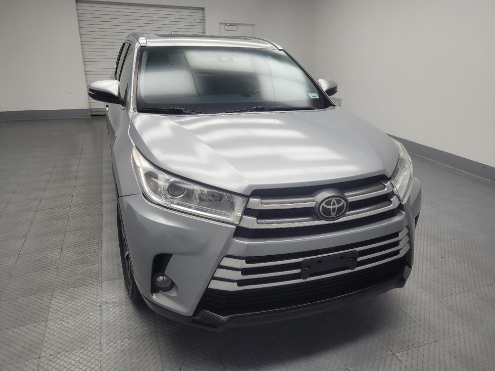 used 2018 Toyota Highlander car, priced at $23,395
