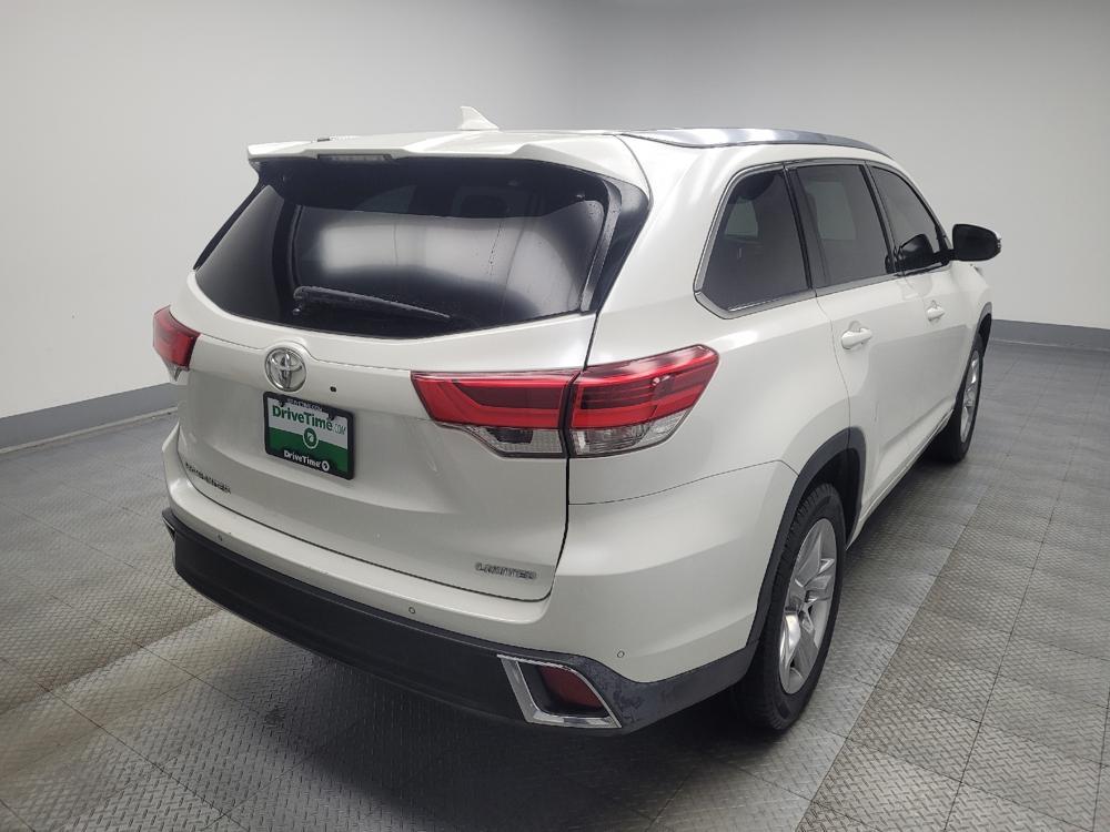 used 2019 Toyota Highlander car, priced at $24,695