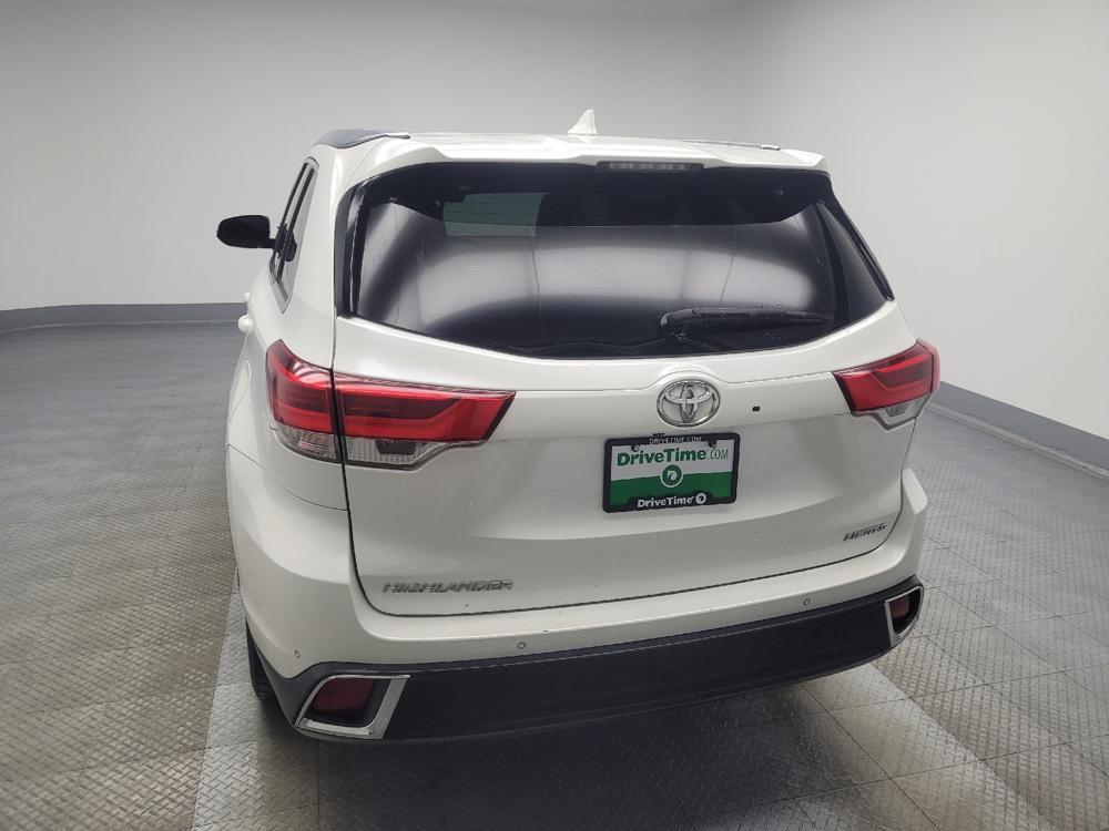 used 2019 Toyota Highlander car, priced at $24,695