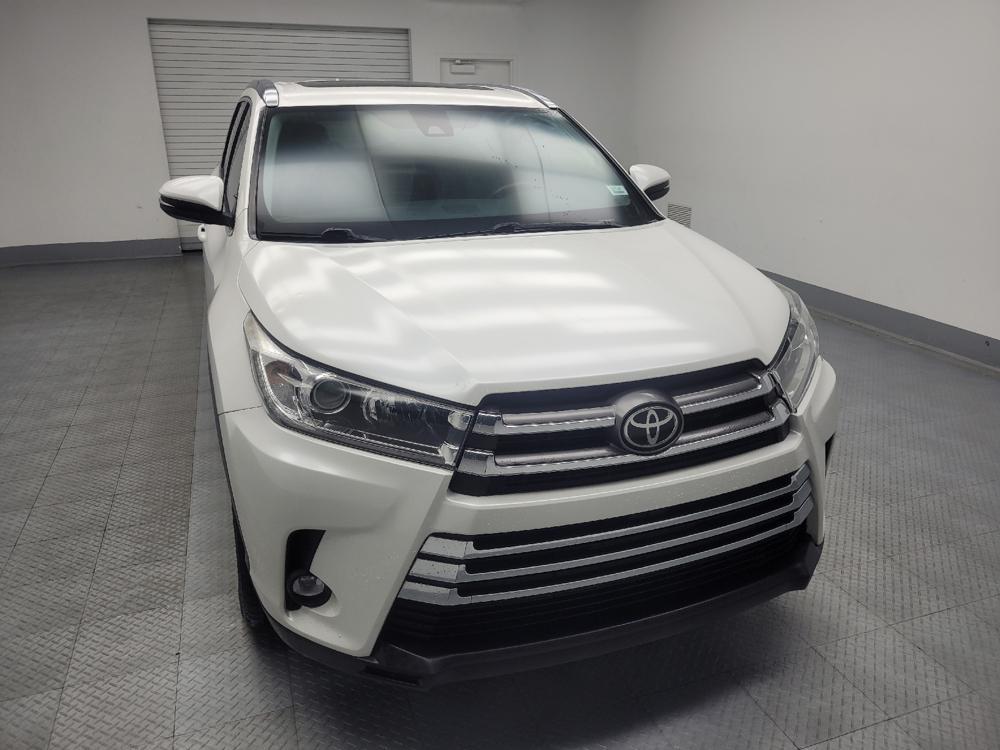 used 2019 Toyota Highlander car, priced at $24,695