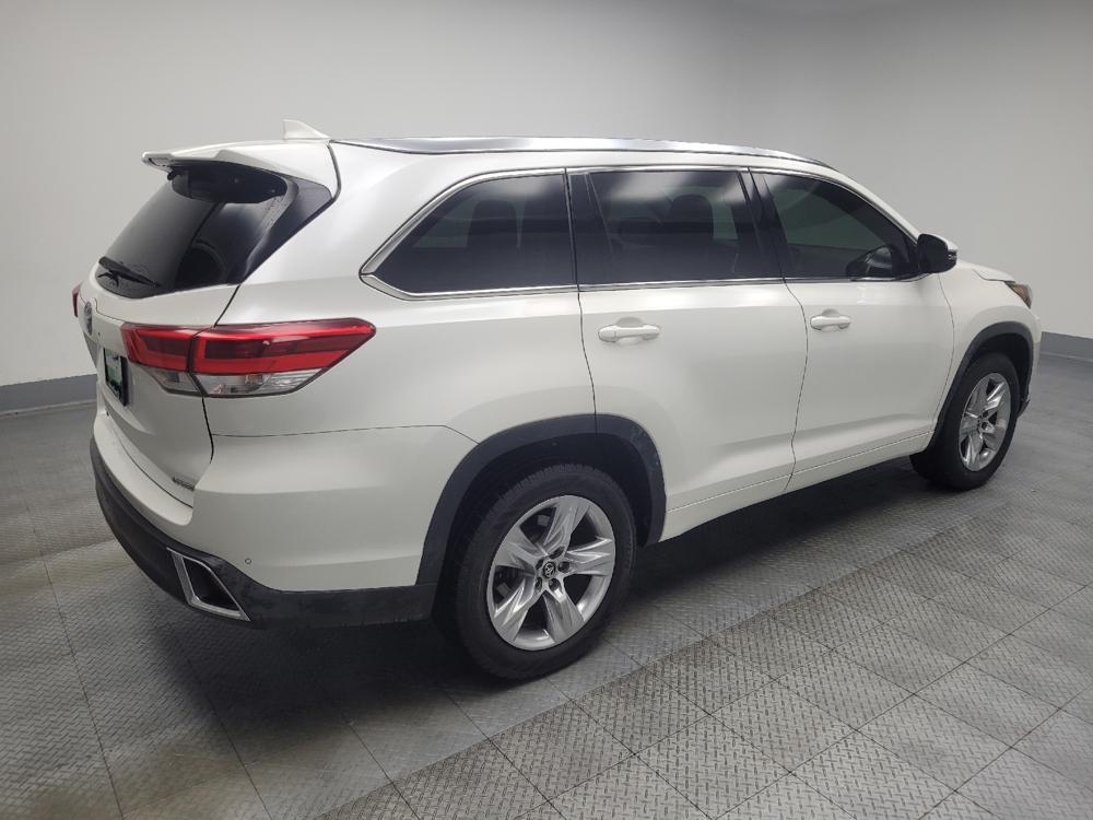used 2019 Toyota Highlander car, priced at $24,695
