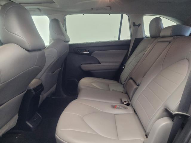 used 2021 Toyota Highlander car, priced at $31,495