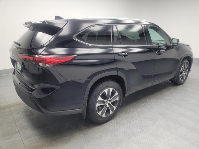 used 2021 Toyota Highlander car, priced at $31,495