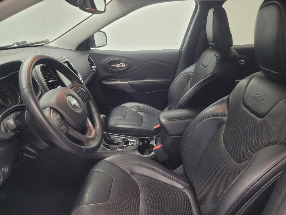 used 2019 Jeep Cherokee car, priced at $18,995