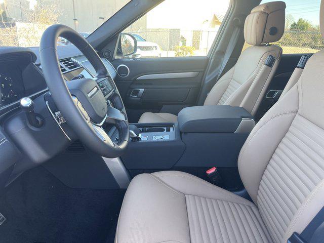 new 2025 Land Rover Discovery car, priced at $80,525