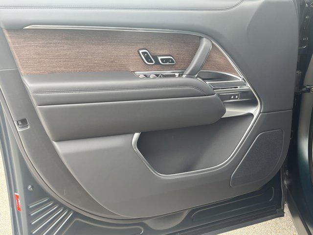 new 2025 Land Rover Range Rover car, priced at $156,480
