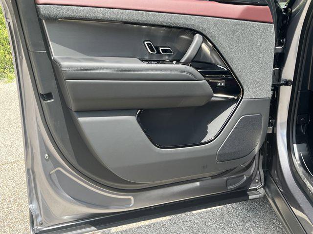 new 2025 Land Rover Range Rover Sport car, priced at $104,835