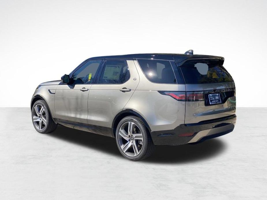 new 2024 Land Rover Discovery car, priced at $82,613