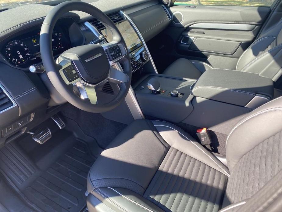 new 2024 Land Rover Discovery car, priced at $82,613