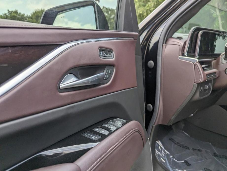 used 2021 Cadillac Escalade ESV car, priced at $87,998