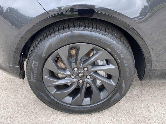 used 2024 Land Rover Discovery car, priced at $75,518