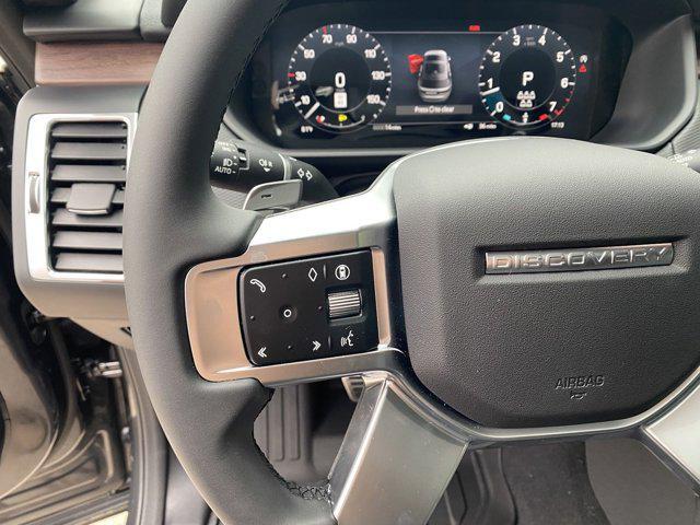 used 2024 Land Rover Discovery car, priced at $75,518